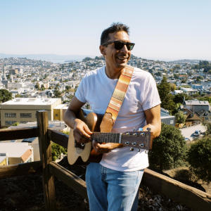 收聽The Henry Co.的Enough (feat. Mar Mar)歌詞歌曲