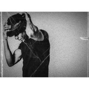 收聽Guillaume Alvin Jefferson的Looking For A Sign歌詞歌曲