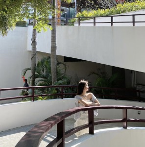 收聽DJ夢菲的在你身邊 (抖音热播原版)歌詞歌曲