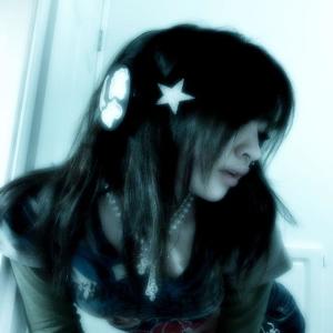 Dengarkan Like a G6 (Sped Up) lagu dari 13Aurora dengan lirik