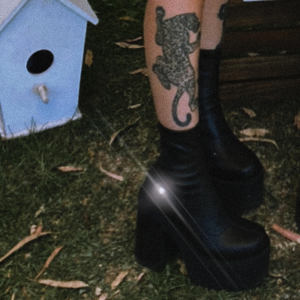 ดาวน์โหลดและฟังเพลง Efecto Especiale พร้อมเนื้อเพลงจาก Xoli