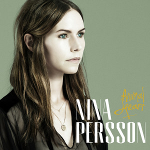 收聽Nina Persson的Silver Like the Moon歌詞歌曲
