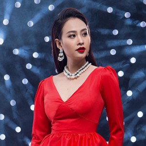 Listen to Thời Gian Để Yêu (Instrumental) song with lyrics from Ha Thuy Anh