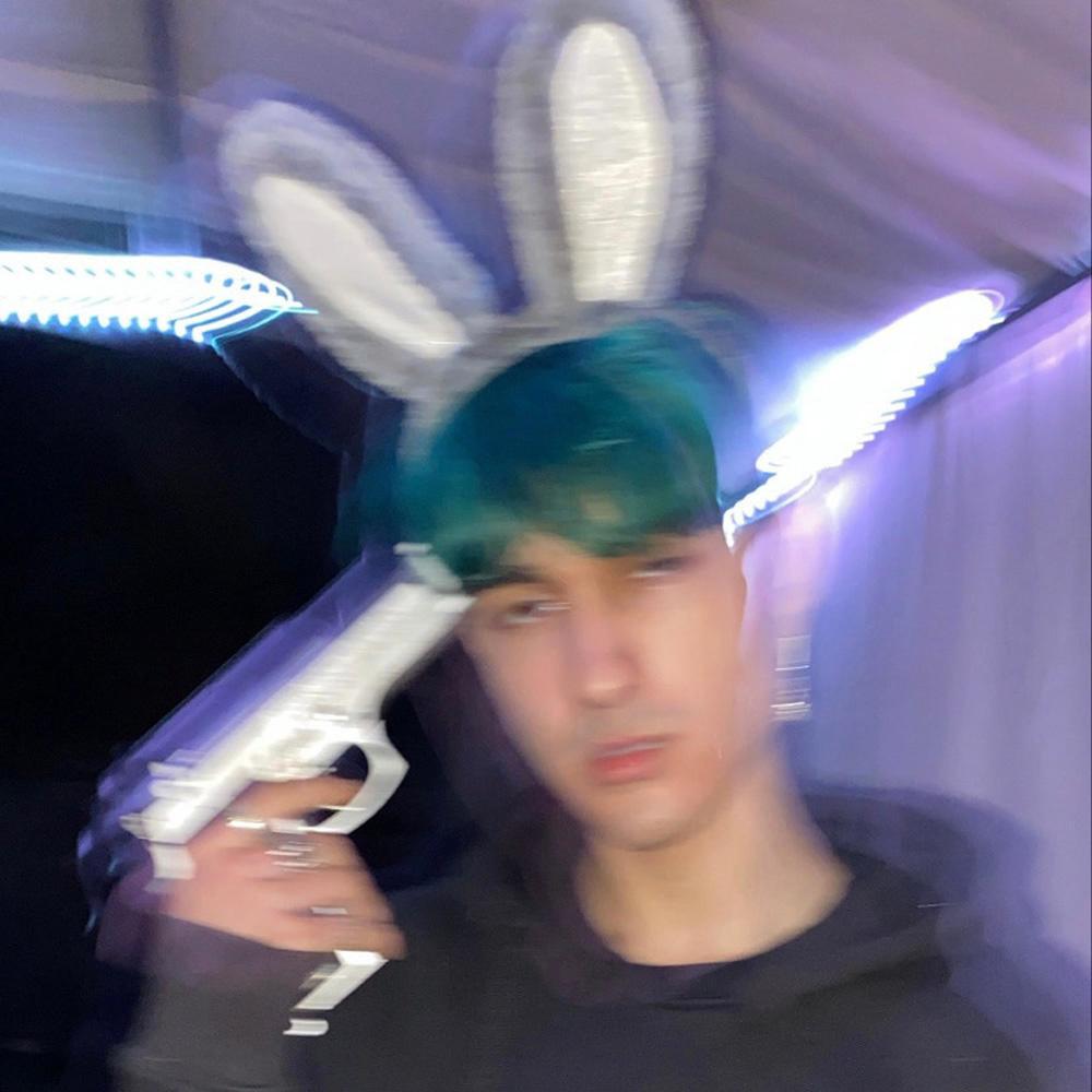 deaded (feat. capoxxo) (Explicit)
