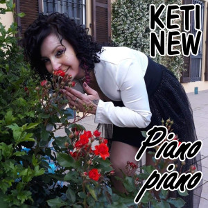 ดาวน์โหลดและฟังเพลง Piano piano พร้อมเนื้อเพลงจาก Caterina Talotta