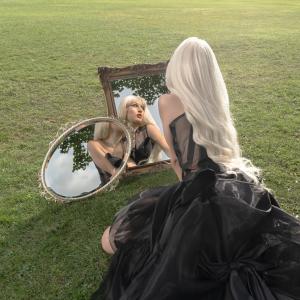 ดาวน์โหลดและฟังเพลง Remember Me (Explicit) พร้อมเนื้อเพลงจาก Charlotte Hannah