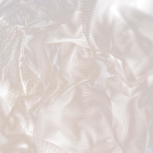 Dengarkan lagu Niki nyanyian Taught Abroad dengan lirik