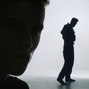 ดาวน์โหลดและฟังเพลง Ich denk an dich พร้อมเนื้อเพลงจาก Robert Gorl