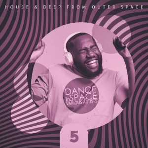 Dengarkan lagu Keep and Going (Kept Going Mix) nyanyian Delicious Things dengan lirik