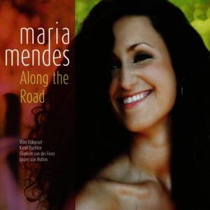 ดาวน์โหลดและฟังเพลง Somewhere over the Rainbow พร้อมเนื้อเพลงจาก Maria Mendes