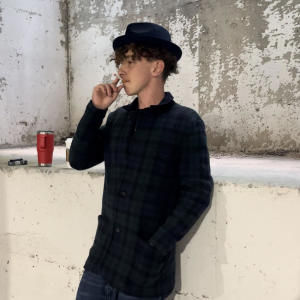 default playlist img