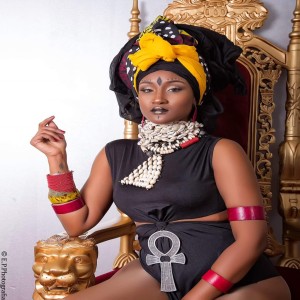 Dengarkan Empire lagu dari CTD Diamant Noir dengan lirik