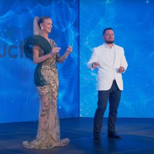 收聽Vushe Mjaki的Potpuri Tallava歌詞歌曲