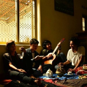 Dengarkan lagu Aksara Jiwa nyanyian Kiarakelana dengan lirik
