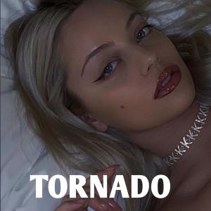 ดาวน์โหลดและฟังเพลง Tornado พร้อมเนื้อเพลงจาก XZEEZ