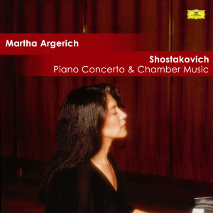 ดาวน์โหลดและฟังเพลง Shostakovich: Piano Trio No. 2 in E Minor, Op. 67 - I. Andante - Moderato - Poco più mosso (Live) พร้อมเนื้อเพลงจาก Martha Argerich & Alexandre Rabinovitch