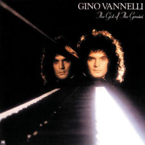 收聽Gino Vannelli的Omens Of Love歌詞歌曲