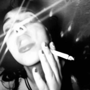 收聽switdabeam的In My Bag (feat. xtsy*) (Explicit)歌詞歌曲