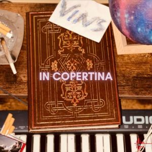Dengarkan In copertina (Explicit) lagu dari Vins dengan lirik