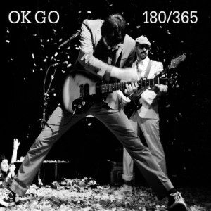 收聽OK GO的In The Glass (Live at Club Nokia: Los Angeles, CA, 11/27/10)歌詞歌曲