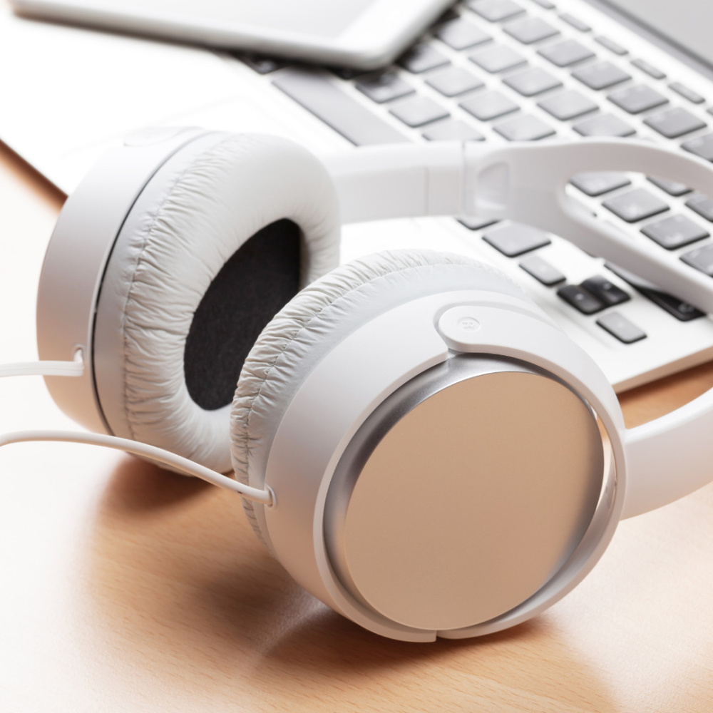 Study Ambient Music Vibrations