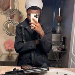 收聽Trapgeek的Marilyn Manson (feat. Fie jit) (Explicit)歌詞歌曲