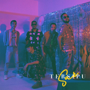 Listen to Tersipu song with lyrics from Sae