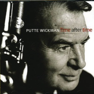 ดาวน์โหลดและฟังเพลง The Folks Who Lived on a Hill พร้อมเนื้อเพลงจาก Putte Wickman