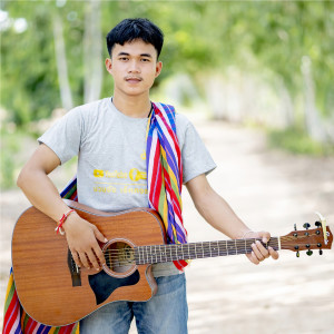 收听เอ็ม ยุรนันต์的ห่า(Ha)ฟาดใจ歌词歌曲