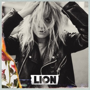 Dengarkan Self Control lagu dari Frances Lion dengan lirik