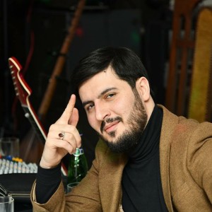 Listen to Moskva song with lyrics from Elbar Semkirli