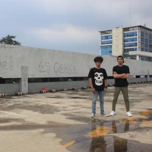 HADI BE GOOD的專輯PEJUANG AMPLOP COKELAT (feat. Nurdin Yaseng)