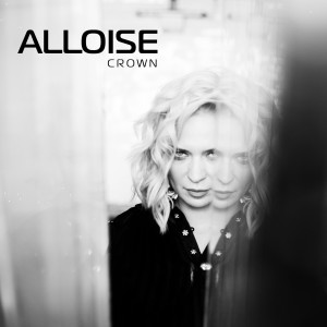 ดาวน์โหลดและฟังเพลง Crown, Vol. 1 พร้อมเนื้อเพลงจาก Alloise