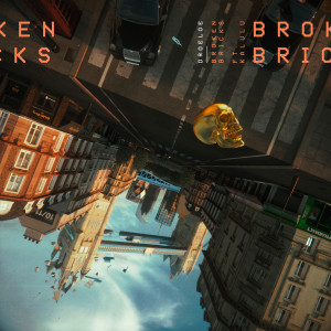 Dengarkan Broken Bricks lagu dari Droeloe dengan lirik