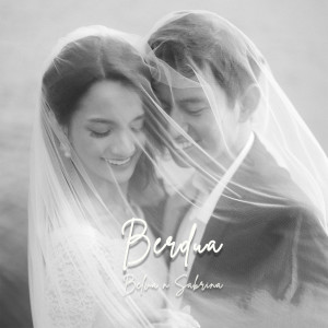 Dengarkan lagu Berdua nyanyian belva devara dengan lirik