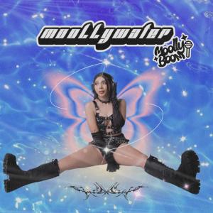 收聽Moolly Boom的MoollyWater歌詞歌曲