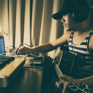 default playlist img