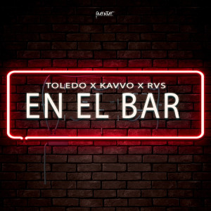 Dengarkan En El Bar lagu dari Toledo dengan lirik
