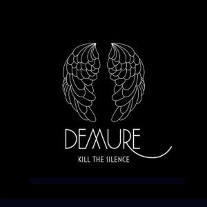 ดาวน์โหลดและฟังเพลง Happy Alone พร้อมเนื้อเพลงจาก Demure