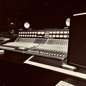 Maverick Beyond的專輯Just In Case... (Explicit)