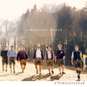 ดาวน์โหลดและฟังเพลง Biergarten พร้อมเนื้อเพลงจาก D'Hundskrippln