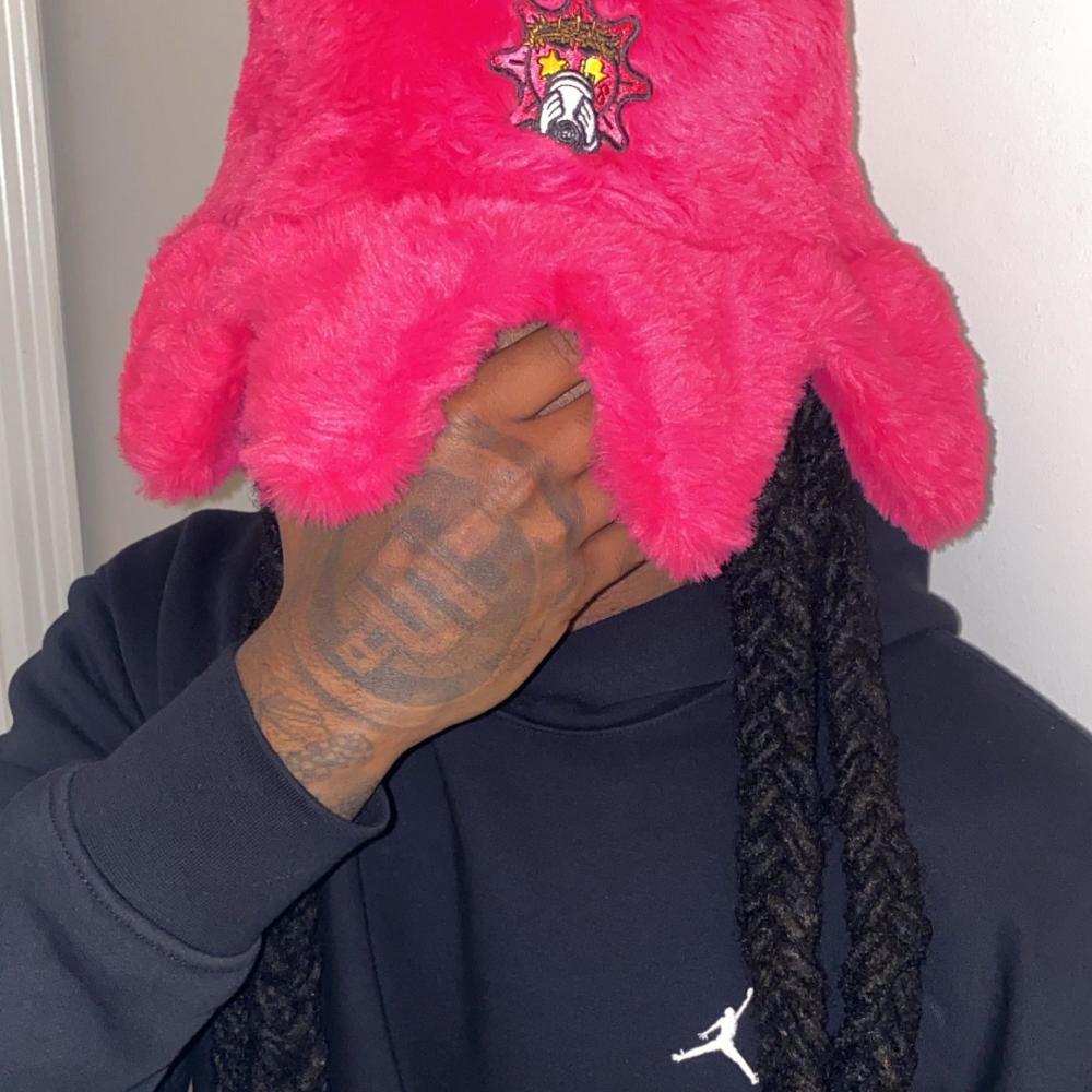 PINK DREADS FREESTYLE (feat. BBE Dreco) (Explicit)