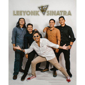 收聽Leeyonk Sinatra的Timpal Sederhana歌詞歌曲