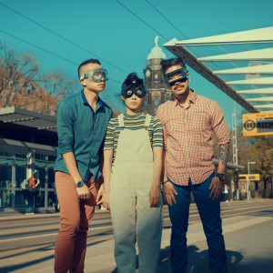 Listen to Senja song with lyrics from Joko In Berlin