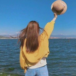 Dengarkan lagu 爱你三千遍(纯音乐) nyanyian 花叔 dengan lirik