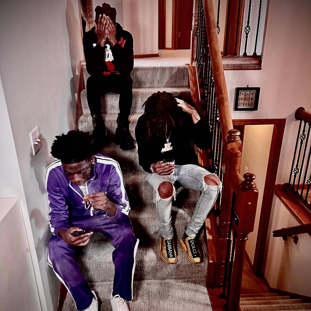 Hang Wit Me (feat. joglizz & Adott Hilfiger) (Explicit)