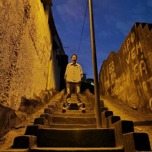 收聽Duzzão的Nos Degraus de um Ideal歌詞歌曲