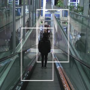 收聽ray25的Inštitucionalizovaný歌詞歌曲