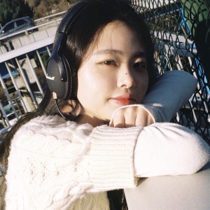 Album 조금 어색한 그대 from 도나송