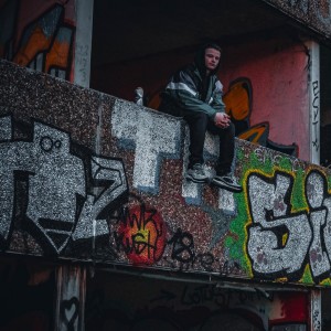 Dengarkan lagu Feinherber Weißwein (Explicit) nyanyian Ruphes dengan lirik